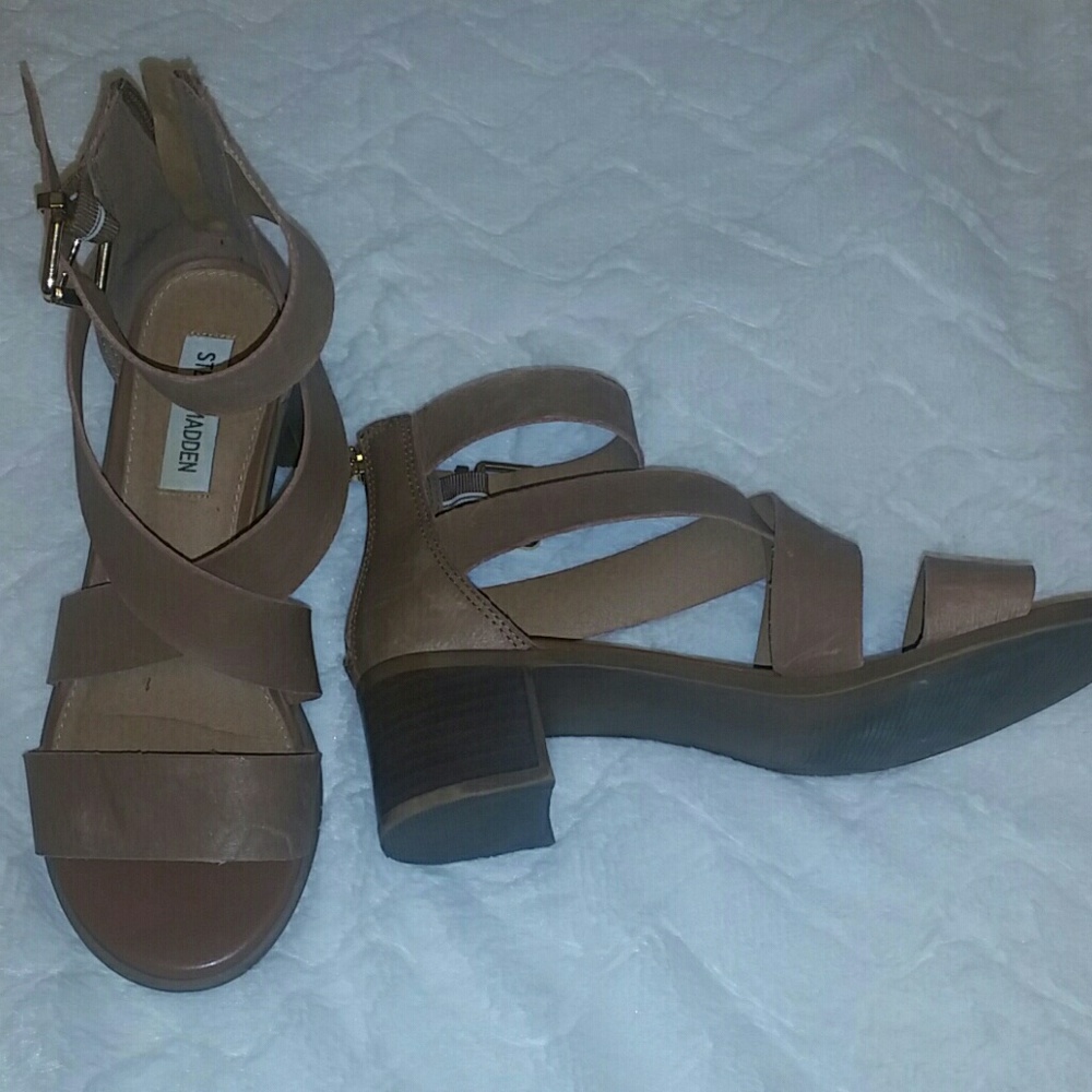 Steve Madden Raeleen leather sandals